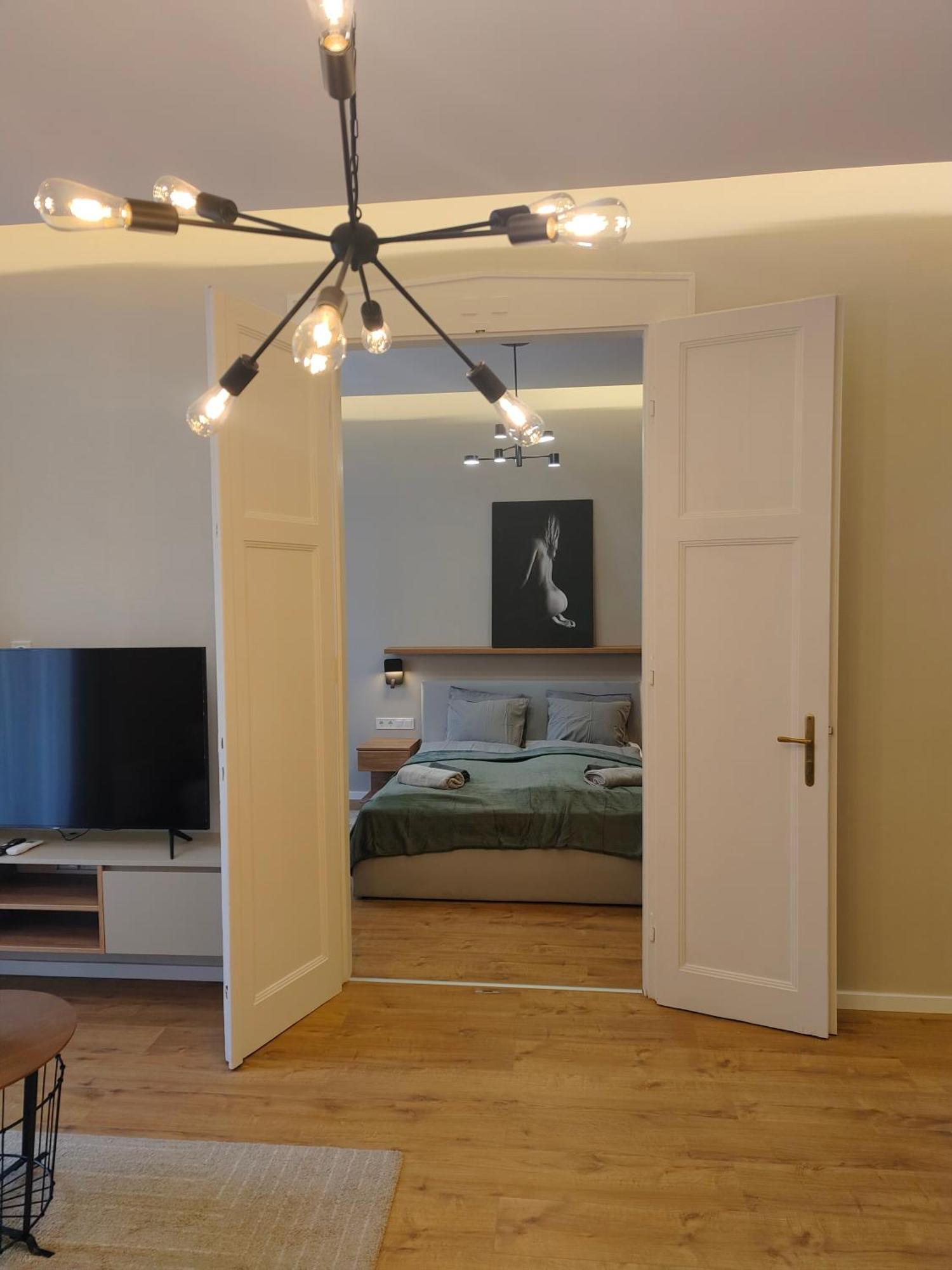 City Center 2, Cozy And Modern 2Br In The City Center Budapest Luaran gambar